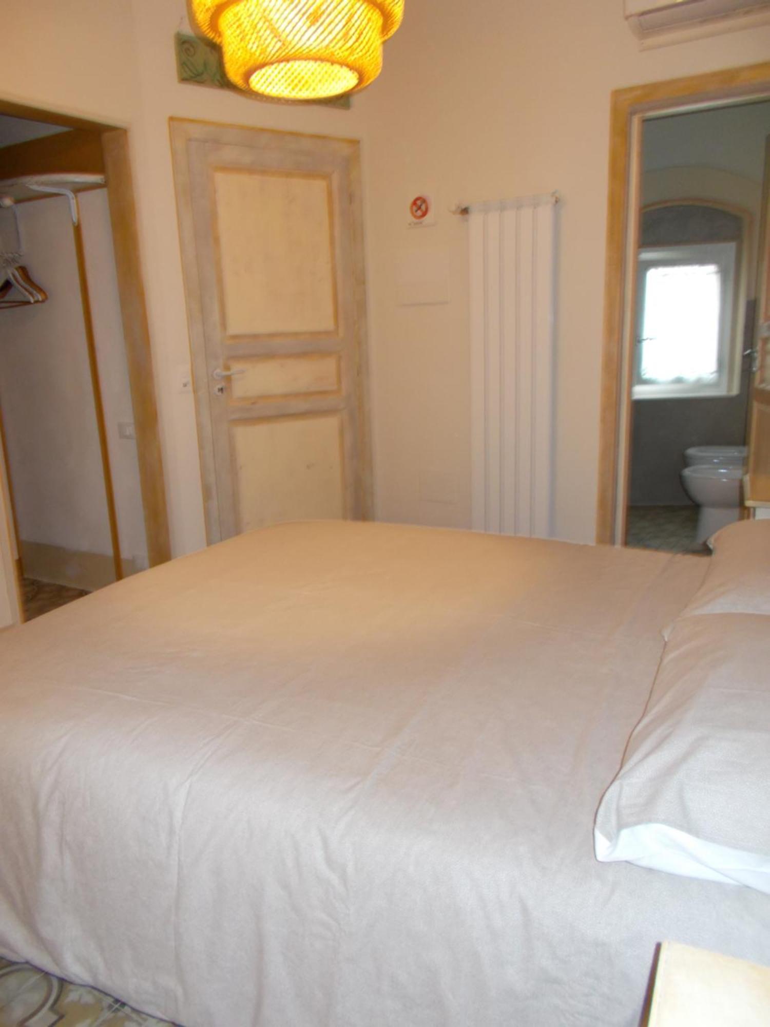 Guest House Le Arti Minori Serravalle Pistoiese Exterior photo